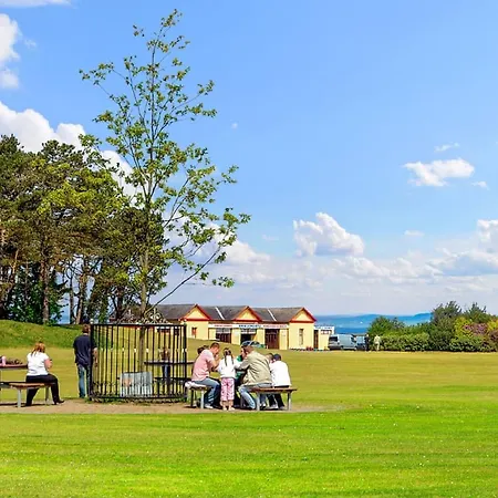 假日公园 Stanwix Park *